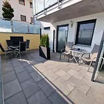 Kern Apartment *