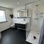 Kern Apartment *