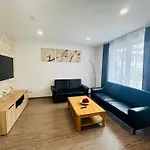 Kern Apartment Rust
